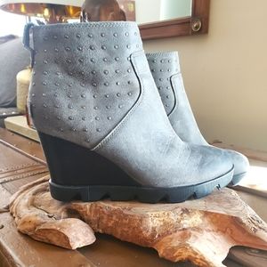 Sorel woman's Joan Uptown Stud Bootie